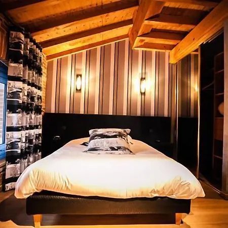 Les Ecuries De La Tour 3*