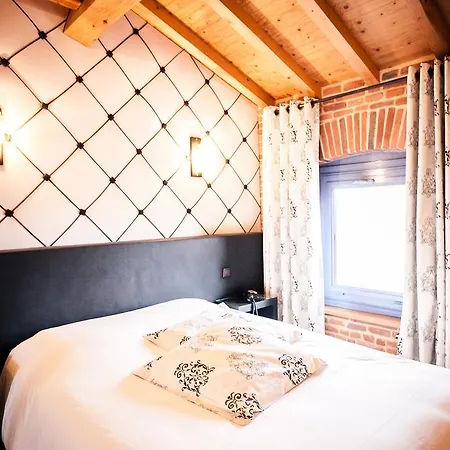 Les Ecuries De La Tour Mondonville