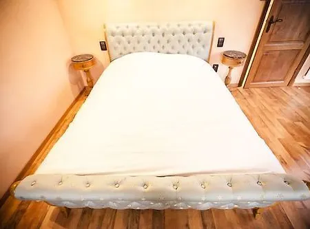 Les Ecuries De La Tour Mondonville