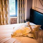 Hotel Les Ecuries De La Tour 3*