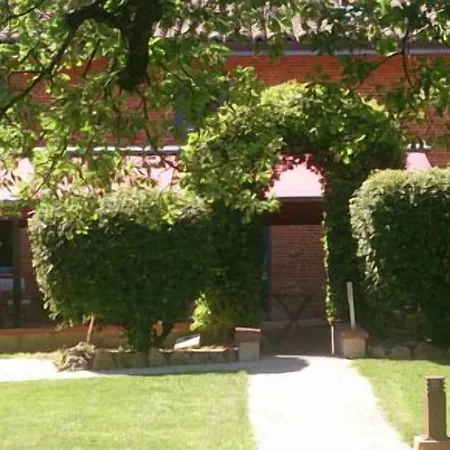 Hotel Les Ecuries De La Tour Mondonville