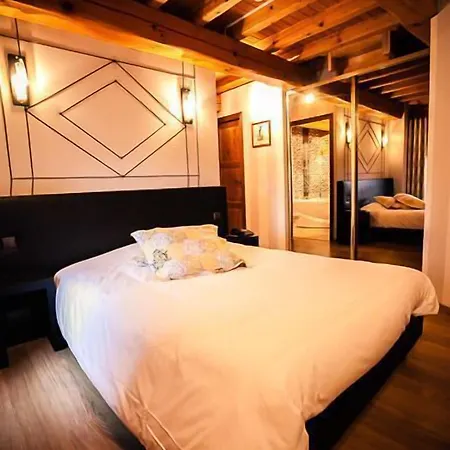 Otel Les Ecuries De La Tour 3*