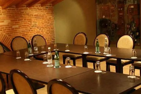Hotel Les Ecuries De La Tour 3*