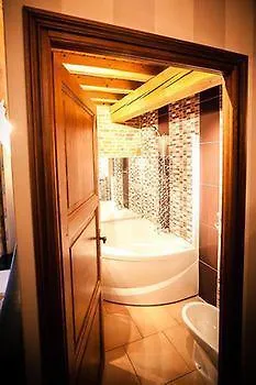 Hotel Les Ecuries De La Tour Mondonville