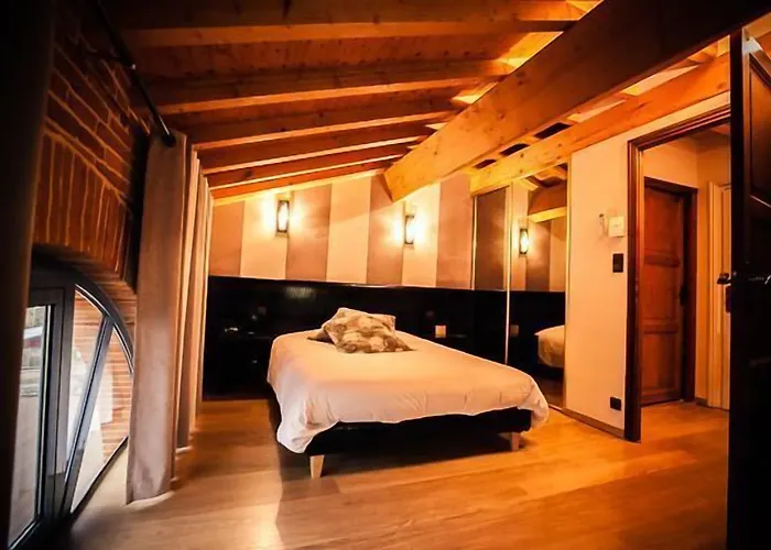 Hotel Les Ecuries De La Tour